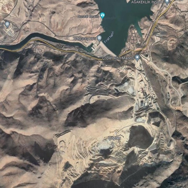 Erzincan'da altın madeninde toprak kayması (3)