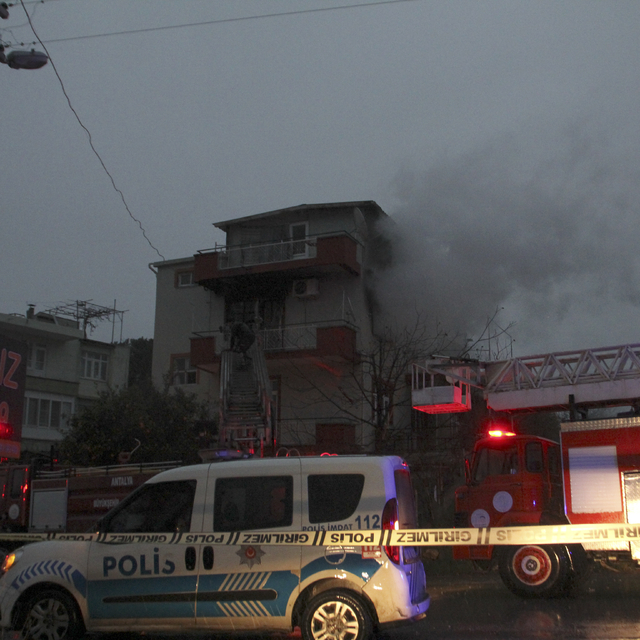 Antalya'da evde çıkan yangında 1 kişi öldü