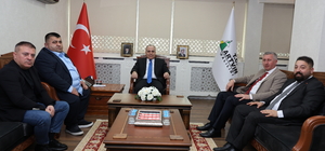 Artvin Hopaspor yöneticilerinden Vali Ünsal'a ziyaret