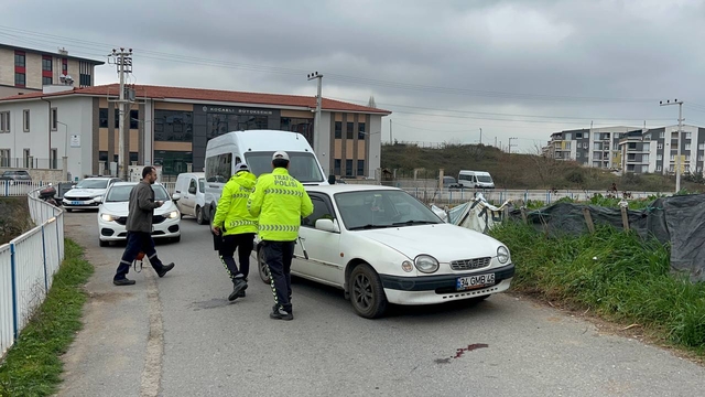 Kocaeli'de otomobilin çarptığı yaya ağır yaralandı