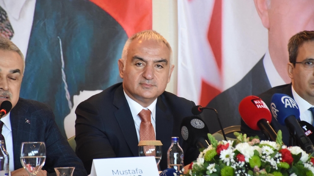 Bakan Ersoy: Ören yerlerin tamamını gece müzeciliği kapsamına alıyoruz