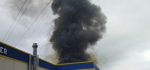 Kaçak alkol ve temizlik malzemeleri ele geçirilip mühürlenen depoda yangın