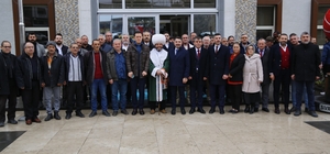 Eskişehir Büyükşehir Belediye Başkan adayı Hatipoğlu, Sivrihisar ilçesini z...