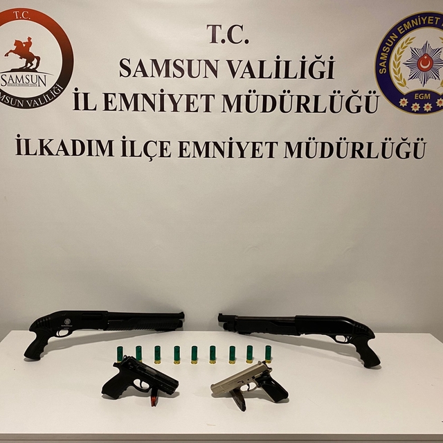 Samsun'da silah kaçakçılığı operasyonunda 4 zanlı yakalandı