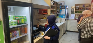 Gebze'de zabıta ekipleri marketleri denetledi