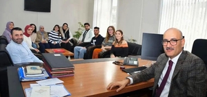 Sorgun'da yabancı uyruklu gençler Kaymakam Aydın'ı ziyaret etti