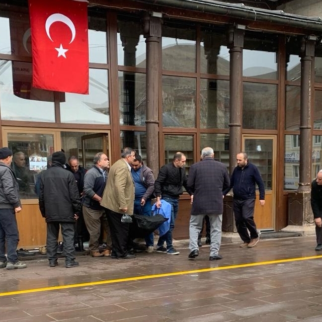 Yahyalı'da bir kişi camide namaz kılarken öldü