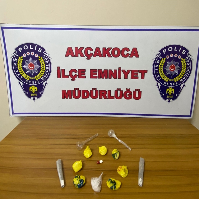 Düzce'de uyuşturucu sattığı iddia edilen şüpheli tutuklandı