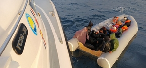 Çanakkale açıklarındaki 98 düzensiz göçmen karaya çıkarıldı