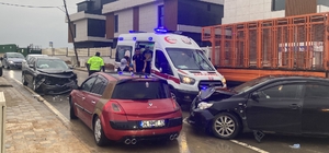 Kocaeli'de iki otomobil çarpıştı: 4 yaralı