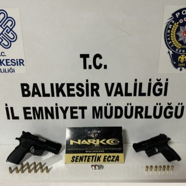 Balıkesir'de uyuşturucu operasyonunda 14 şüpheli yakalandı