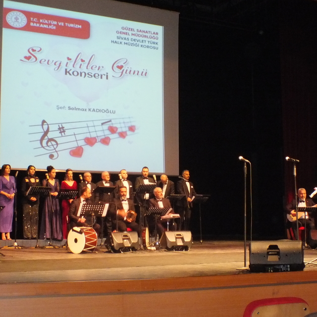 Sivas'ta THM korosu konser verdi