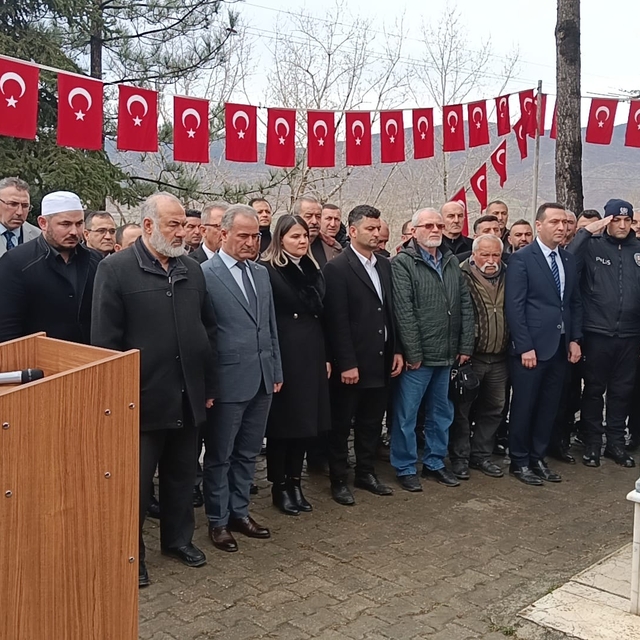 Şampiyon güreşçi Hüseyin Akbaş vefatının 35. yılında Tokat'taki kabri başın...