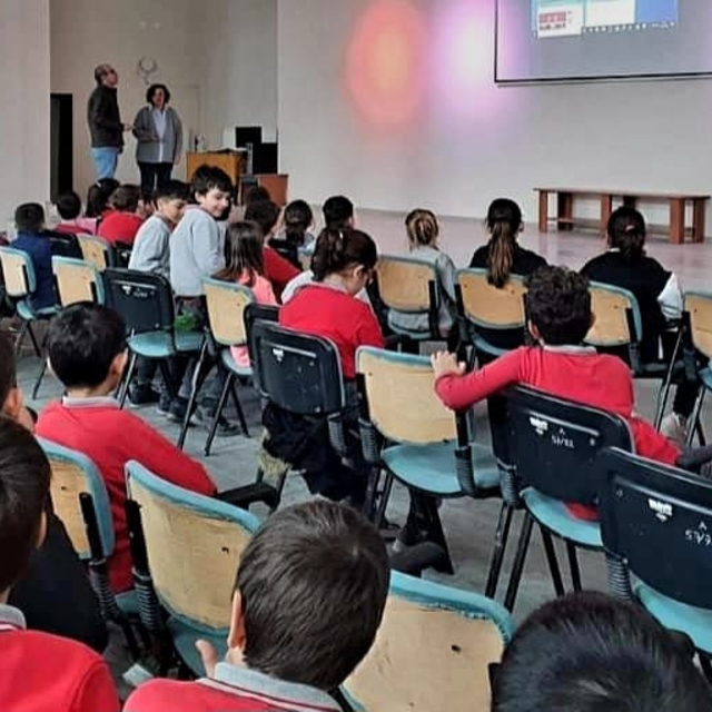 Gelibolu'da öğrencilere deprem farkındalık eğitimi