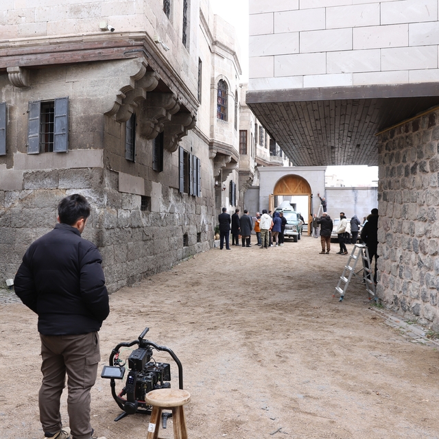 Kayseri'nin tarihi mekanları dizi sektörünce tercih ediliyor