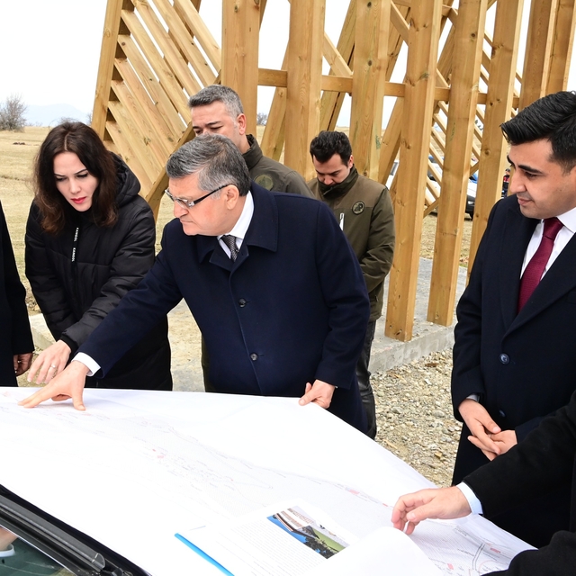 Sinop Valisi Özarslan, Buzluk Yaylası Tabiat Parkı'nda incelemelerde bulund...