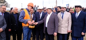 Sorgun'da yarı olimpik yüzme havuzunun temeli atıldı