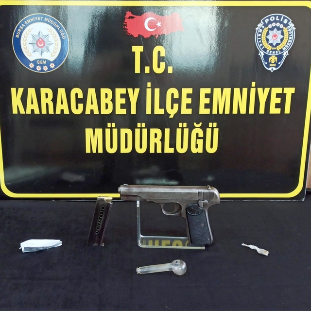 Karacabey'de şüpheli araç çalıntı çıktı