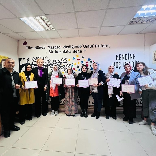 Siirt'te kadın muhtar adaylarına yönelik "Kapasite Güçlendirme Eğitimi" düz...