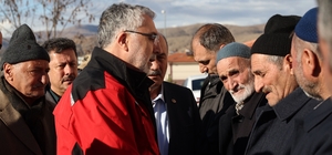 Bakan Işıkhan, Erzincan'da maden ocağında toprak altında kalanların ailelerini ziyaret etti