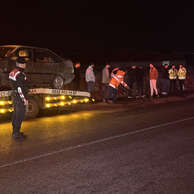 Nevşehir'de 3 otomobilin karıştığı kazada 7 kişi yaralandı