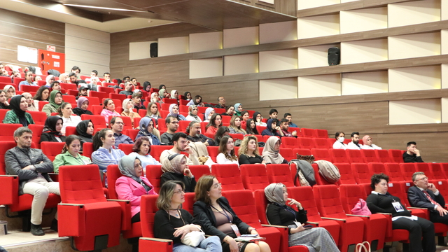 "6 Şubat Depremi Sağlık Disiplinleri Afet Sempozyumu" sona erdi