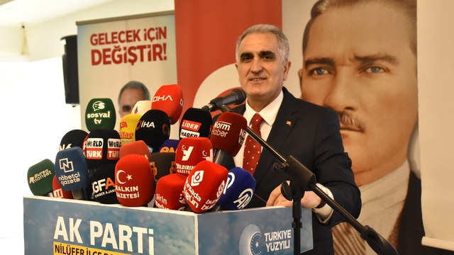 AK Parti Nilüfer Belediye Başkan adayı Celil Çolak projelerini tanıttı