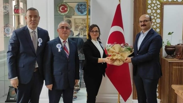 Gelibolu Vergi Dairesi Müdürlüğü çalışanlarından Kaymakam Abacı'ya ziyaret