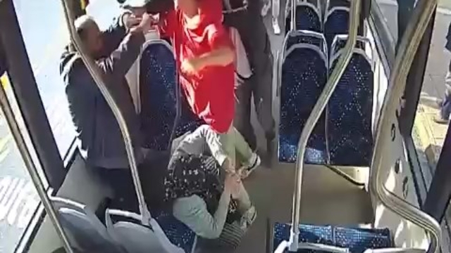 Otobüste okul müdürü ile oğlu saldırmıştı: Mağdurken suçlu olduk (2)