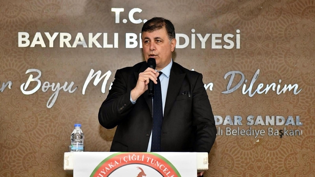 Cemil Tugay: Bir dakika yanımda durmayan bir belediye başkanımız başka şehirde. başkaları için çalışıyor