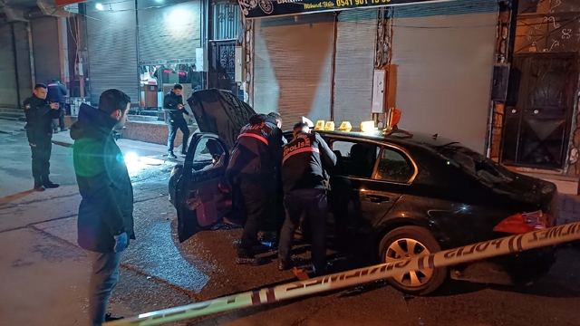 Gün içerisinde iki kez tartıştığı husumetlisini tabancayla öldürdü