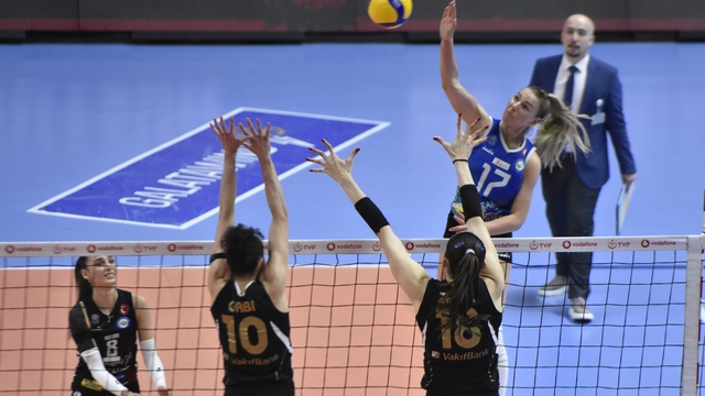 Voleybol: Vodafone Sultanlar Ligi
