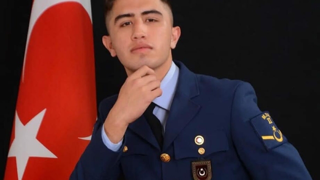 Duvara çarpan motosikletin sürücüsü hava astsubay öğrencisi Emir öldü