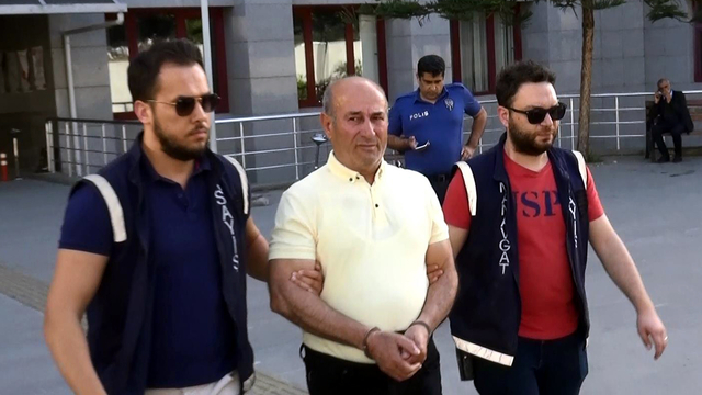 Eşini 25 yerinden bıçakladı, oğlunu arayıp 'Anneni öldürdüm' dedi (3)