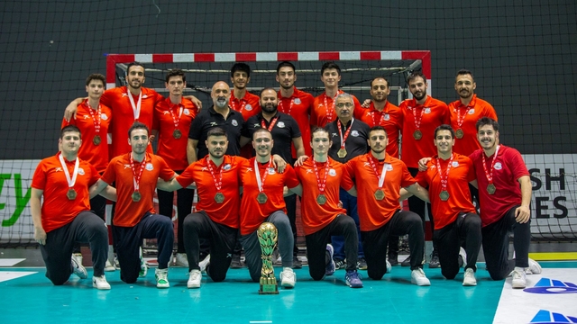 Hentbolda Mihalıççık Belediyespor ile Güneysuspor, Süper Lig'e çıktı