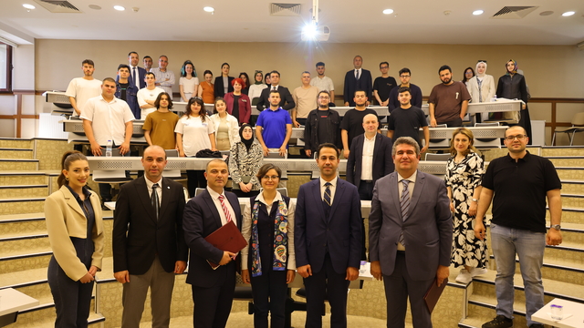 HKÜ'de dijitalleşme ve alternatif turizm paneli düzenlendi