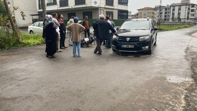Samsun'da otomobille çarpışan motosiklet sürücüsü yaralandı