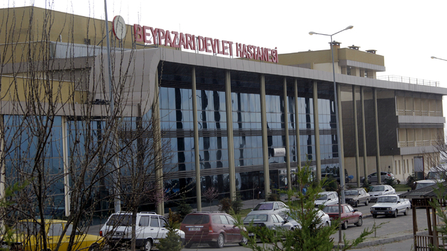 Beypazarı Devlet Hastanesinde yeni hekimler göreve başladı