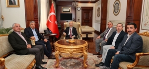 Vali Demirtaş, Bursa Afyonkarahisarlılar Derneğinin yöneticilerini kabul etti