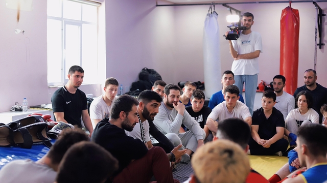 Kick boks dünya şampiyonu Bahram Rajabzadeh, İznik'i ziyaret etti