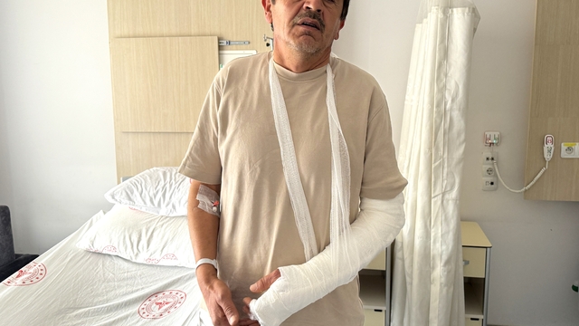 Aksaray'da sınıf öğretmeni okulun bahçesinde sopayla darbedildi
