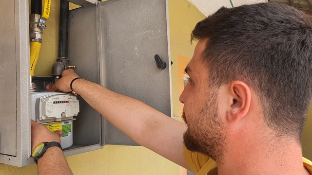 Demirci'de 35 haneye doğal gaz dönüşüm desteği