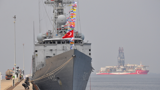 TCG Gemlik Fırkateyni ve TCG Beykoz Korveti Mersin'de ziyarete açıldı