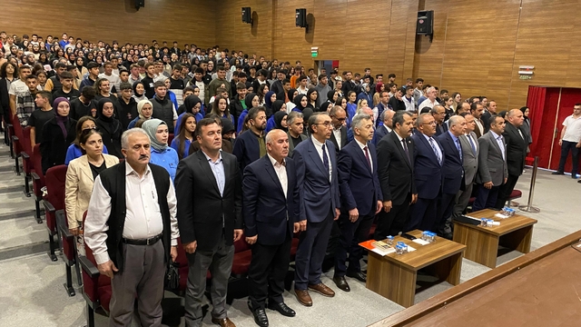 Vezirköprü'de "İlçemizden Yetişenler" etkinliği düzenlendi