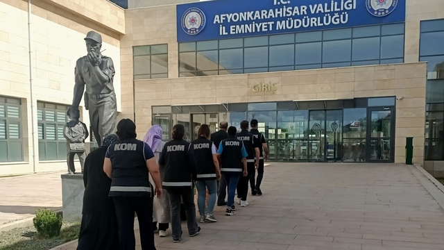 Afyonkarahisar merkezli tefecilik operasyonunda 9 şüpheli yakalandı