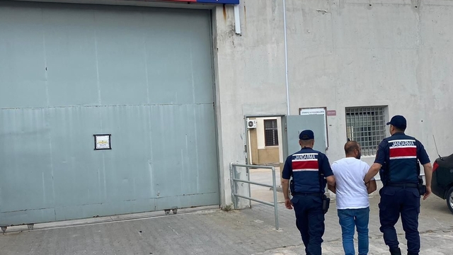 Manisa'da cinayetten aranan firari hükümlü yakalandı