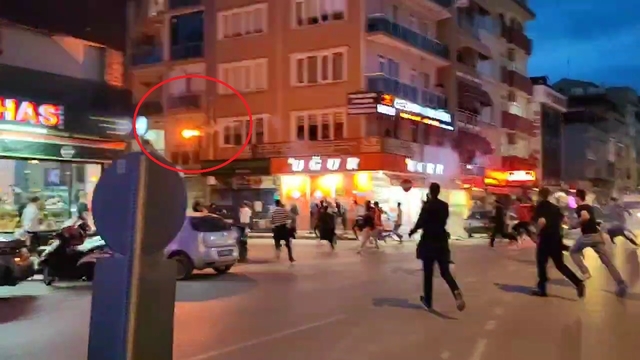 Bursa'da şampiyonluk kutlamalarında gerginlik; 2 gözaltı