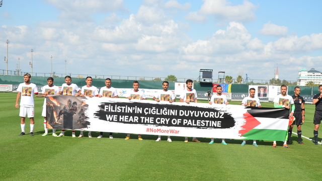 Türkiye, İşitme Engelliler Avrupa Futbol Şampiyonası'nda Ukrayna'ya yenildi