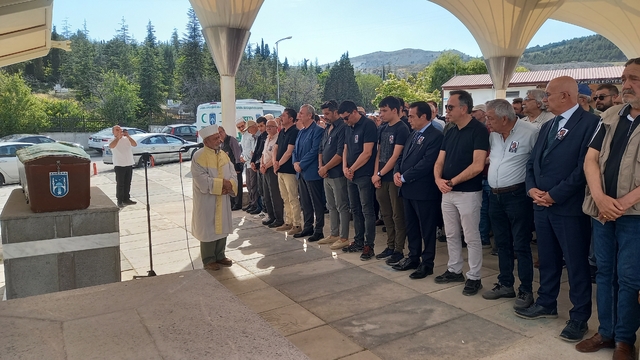 Eski CHP Beypazarı ilçe başkanlarından Sadi Aras, son yolculuğuna uğurlandı