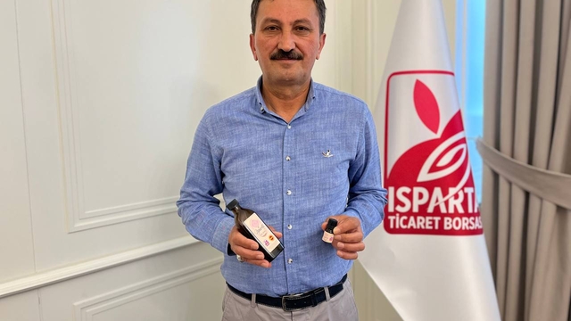 Isparta Ticaret Borsası Başkanı Şahin'den gül suyunda sentetik uyarısı